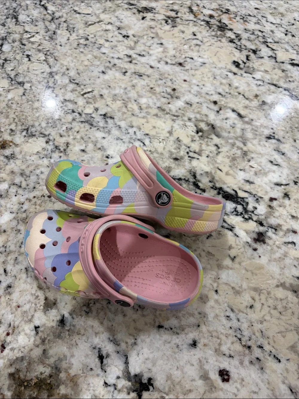 CROCS SzC13 Kids Pastel Multicolor Clog with Pink Strap